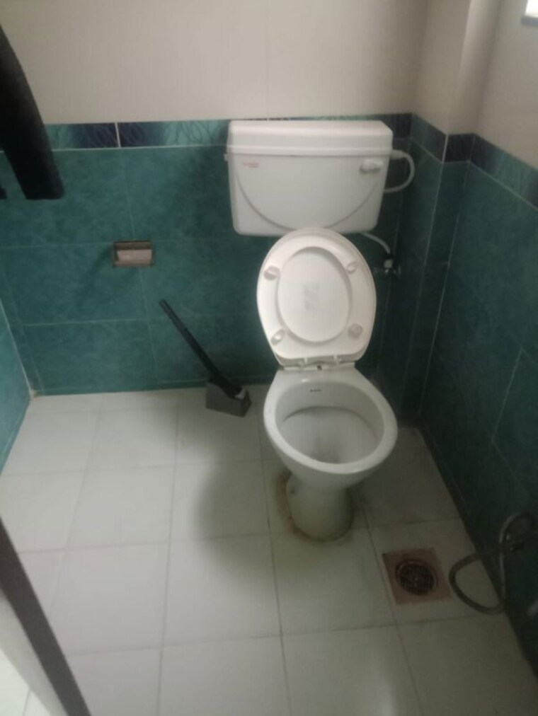 Bathroom, pimple saudagar  850 Sq.Ft. Apartment In Pimple Saudagar Pune 10223522