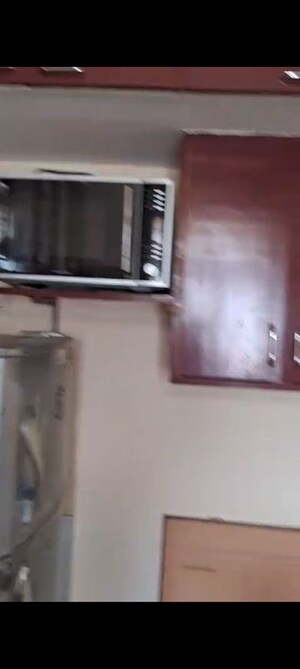 Furnished Amenities in 1 BHK Apartment at Shiv Swapna CHS, Kurla East – for Rent