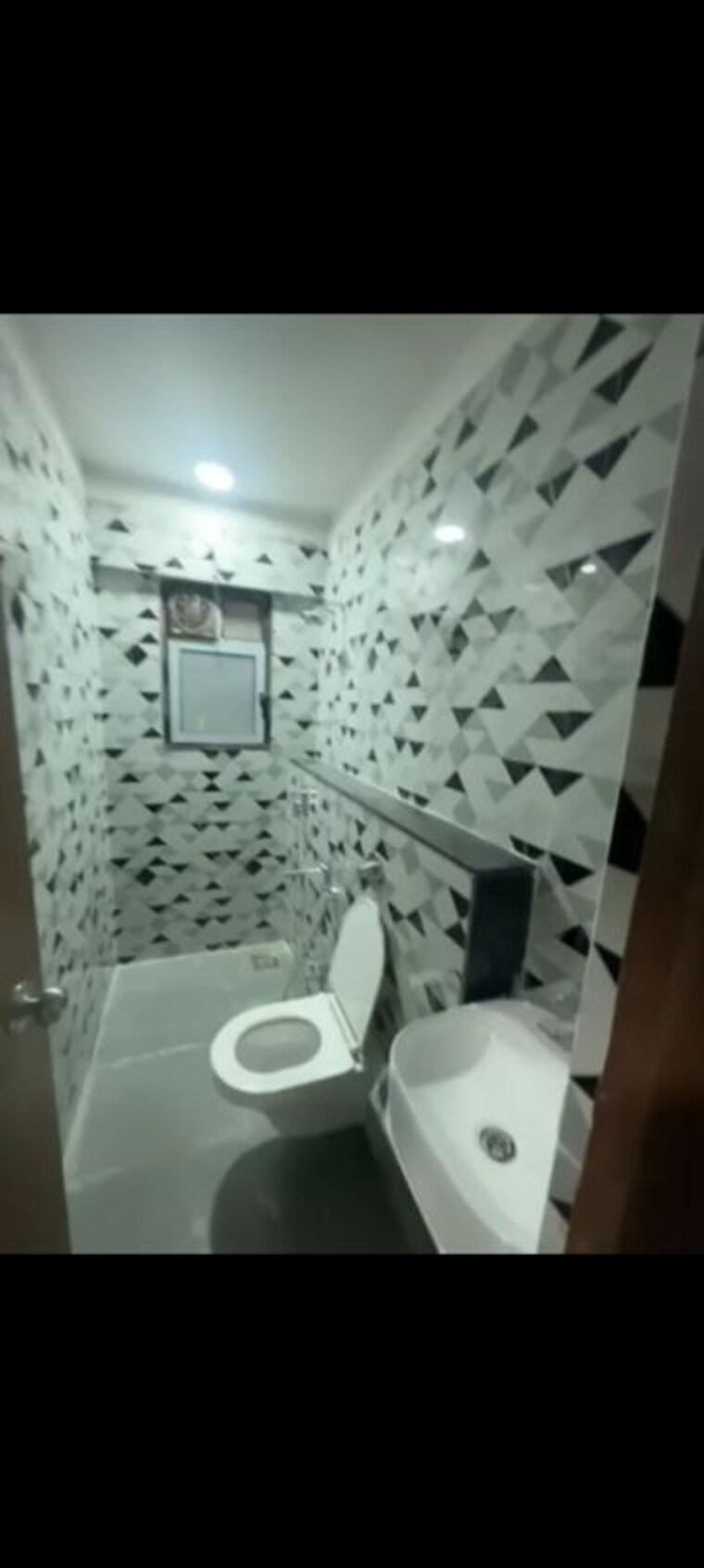 Bathroom, ekdanta-24-karat 1 Bedroom 450 Sq.Ft. Apartment In Kurla East Mumbai 10223603