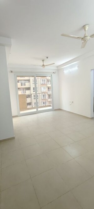 Room in 2 BHK Apartment at Bhartiya City Nikoo Homes 6, Kogilu – for Rent