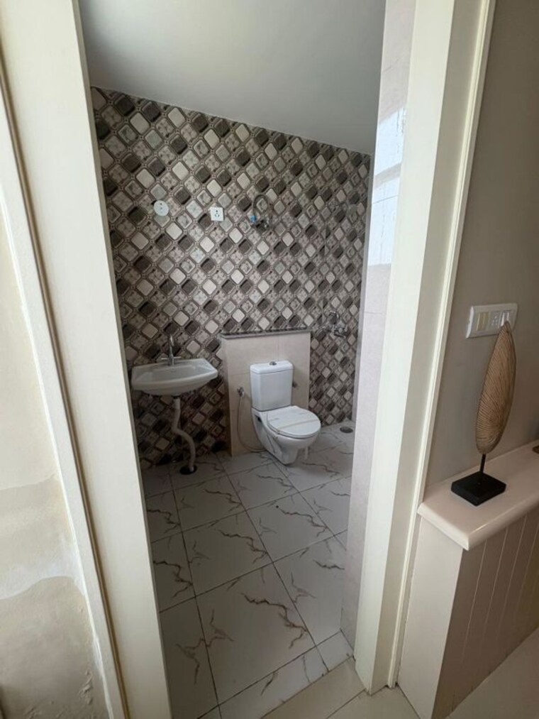 Bathroom, adore-prima 4 Bedroom 1300 Sq.Ft. Apartment In Sector 72 Faridabad 10223634