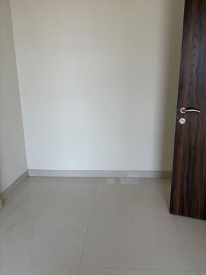 Room in 1 BHK Apartment at Sheth Avante, Kanjurmarg West – for Rent