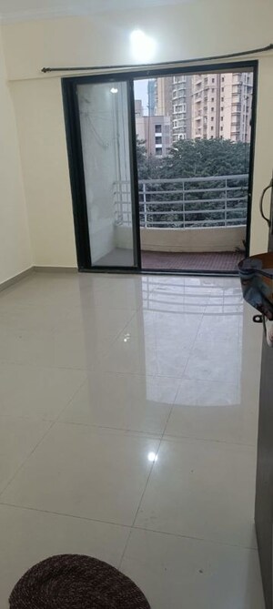 1 BHK Apartment For Rent in Puranik City, Kasarvadavali