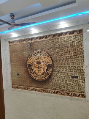 Furnished Amenities in 3 BHK Builder Floor at Govindpuri – for Sale