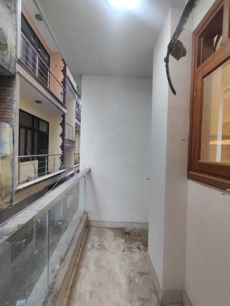Balcony, govindpuri 3 Bedroom 911 Sq.Ft. Builder Floor In Govindpuri Delhi 10223875