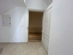 3 BHK Apartment – Entrance View at Indiabulls Sky, Lower Parel - for Rent