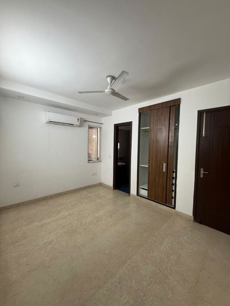 Room, saket 3 Bedroom 1800 Sq.Ft. Builder Floor In Saket Delhi 10223950
