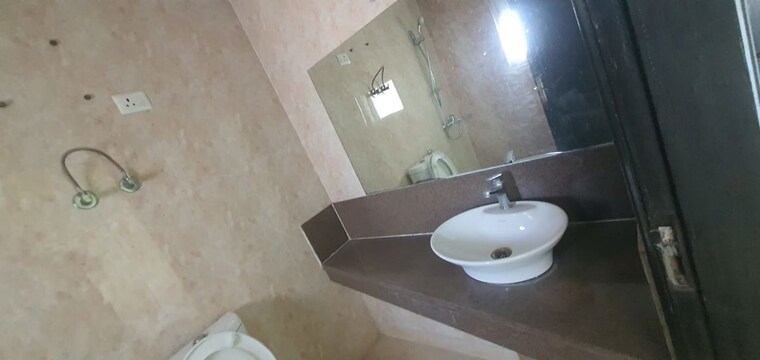 Bathroom, mahagun-masion 3 Bedroom 1550 Sq.Ft. Apartment In Indrapuram Ghaziabad 10223948