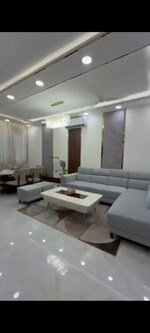 3 BHK + Servant Room 1750 Sq.Ft. Builder Floor in JMS The Majestic