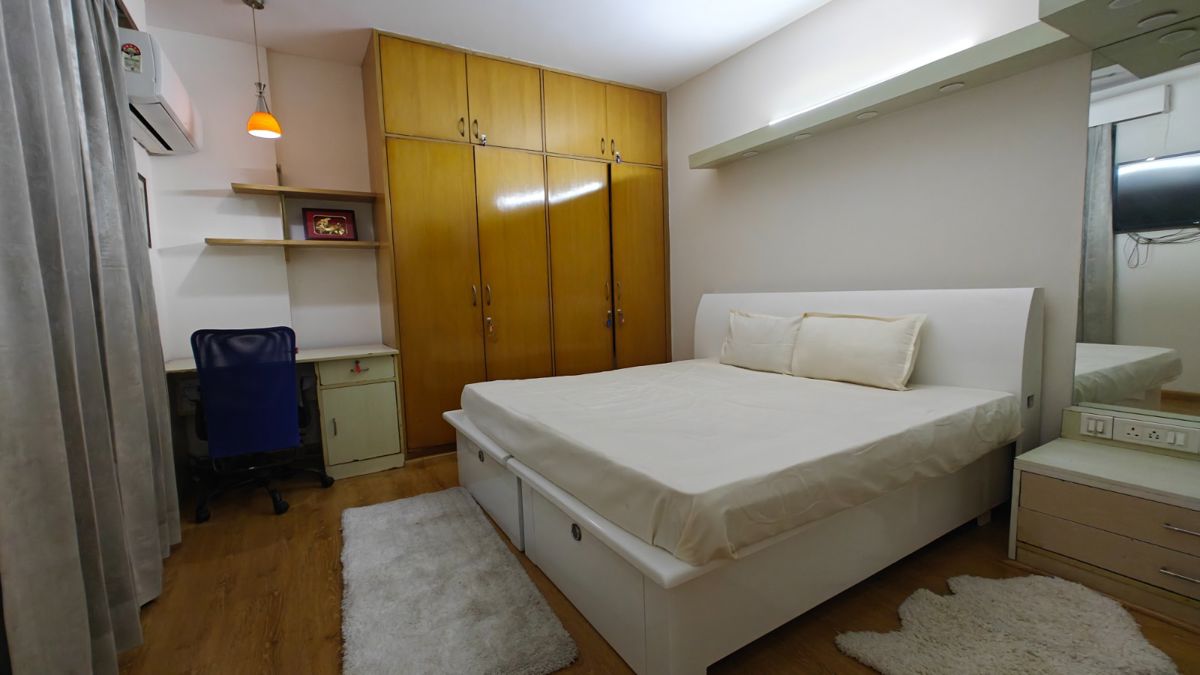4 BHK Apartment For Rent in DLF Summit Plaza