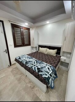 1 Rk+ Pooja Room Builder Floor For Rent in Saket