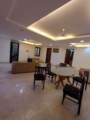 Team Area in 3 BHK Builder Floor at Jasola – for Rent