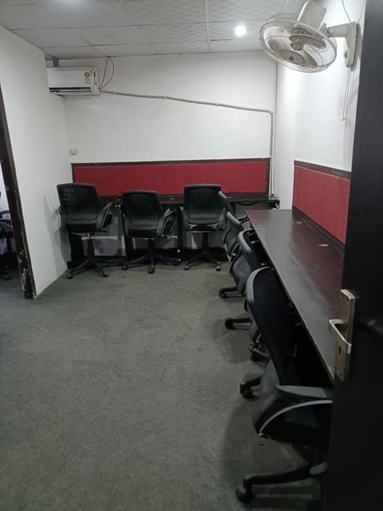 Team Area, sector 3 Commercial Office Space 500 Sq.Ft. In Sector 3 Noida 10224227