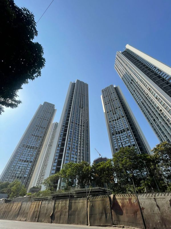 2 BHK 1315 Sq.Ft. Apartment in Oberoi Realty Borivali