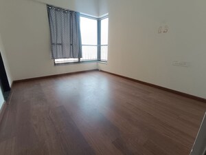 Room in 3 BHK Apartment at Shapoorji Pallonji Joyville Hadapsar Annexe, Hadapsar – for Rent
