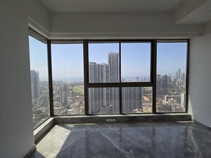 Room in 4 BHK Apartment at Prestige Jasdan Classic, Mahalaxmi – for Rent