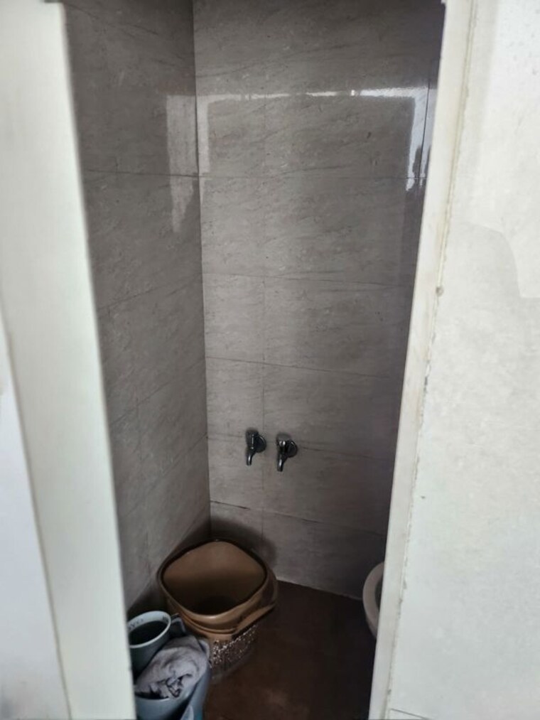 Bathroom, ajanta-apartment-colaba 4 Bedroom 3640 Sq.Ft. Apartment In Colaba Mumbai 10224382