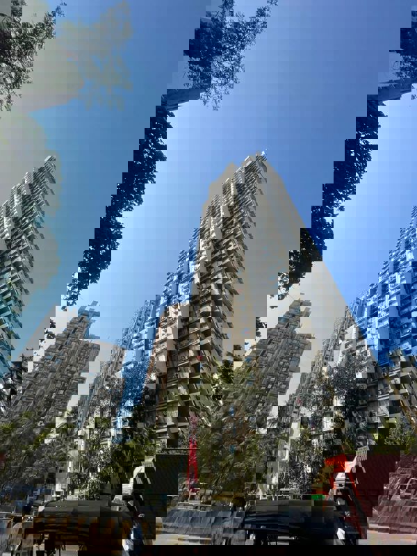 3 BHK 1200 Sq.Ft. Apartment in Rustomjee Summit