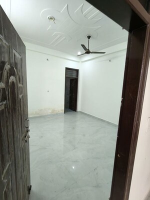 Building Lobby in 1 BHK Independent House at Gomti Nagar – for Rent