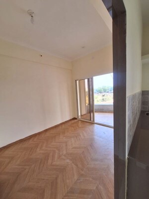 Room in 2 BHK Apartment at Pinnakle Sai Castle, Joveli – for Sale