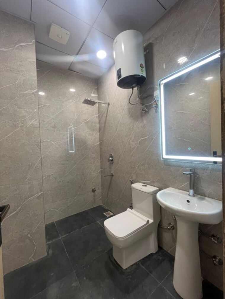 Bathroom, vipul-tech-square 1 Bedroom 640 Sq.Ft. Builder Floor In Sector 43 Gurgaon 10224794