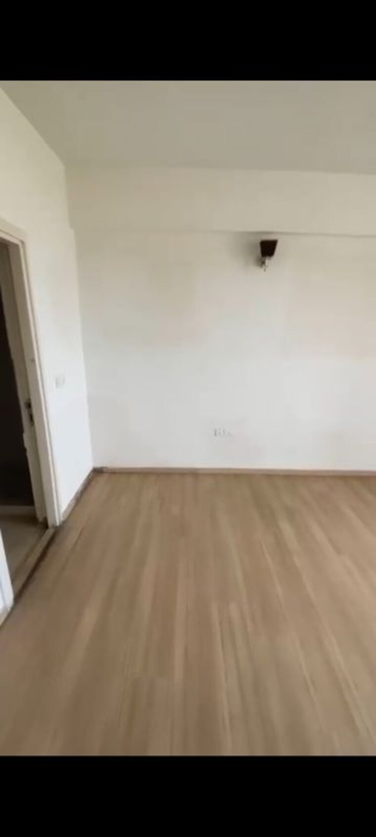 Room, dlf-regal-gardens 3 Bedroom 1755 Sq.Ft. Apartment In Sector 90 Gurgaon 10224762