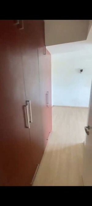 Room in 3 BHK Apartment at DLF Regal Gardens, Sector 90 – for Sale