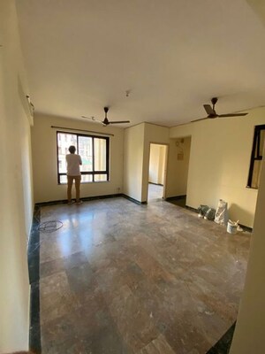 Room in 2 BHK Apartment at Hiranandani Estate, Ghodbunder Road – for Rent