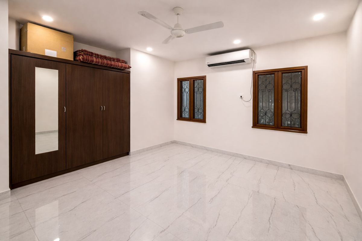 1 BHK + Extra Room Apartment For Sale in Maplle Plazza