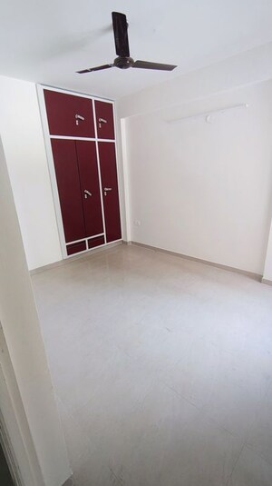 Room in 2 BHK Apartment at Conscient Habitat 102, Sector 102 – for Sale