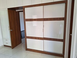 Room in 2 BHK Apartment at Prestige Finsbury Park Hyde, Bagaluru – for Rent