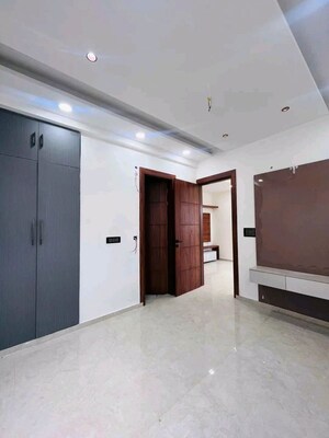 Room in 2.5 BHK Apartment at Tusyana – for Sale