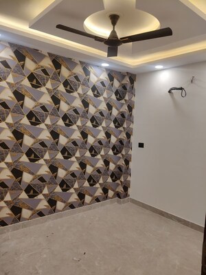 Parking in 3 BHK Builder Floor at Govindpuri – for Sale