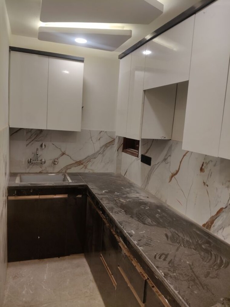 Kitchen, govindpuri 3 Bedroom 912 Sq.Ft. Builder Floor In Govindpuri Delhi 10224947