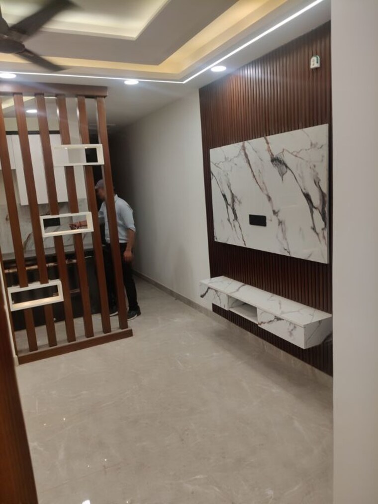 Balcony, govindpuri 3 Bedroom 912 Sq.Ft. Builder Floor In Govindpuri Delhi 10224947
