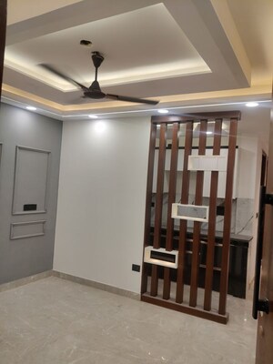 Room in 3 BHK Builder Floor at Govindpuri – for Sale