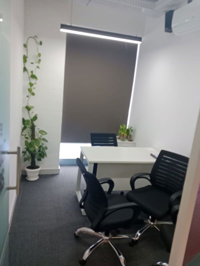 Team Area, ithums-62 Commercial Office Space in IT/SEZ 4000 Sq.Ft. In Sector 62 Noida 10224835