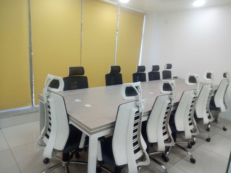 Team Area, ithums-62 Commercial Office Space in IT/SEZ 4000 Sq.Ft. In Sector 62 Noida 10224835