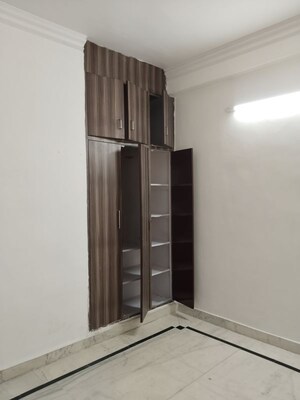 Staircase in 3 BHK Builder Floor at Sector 34 – for Rent