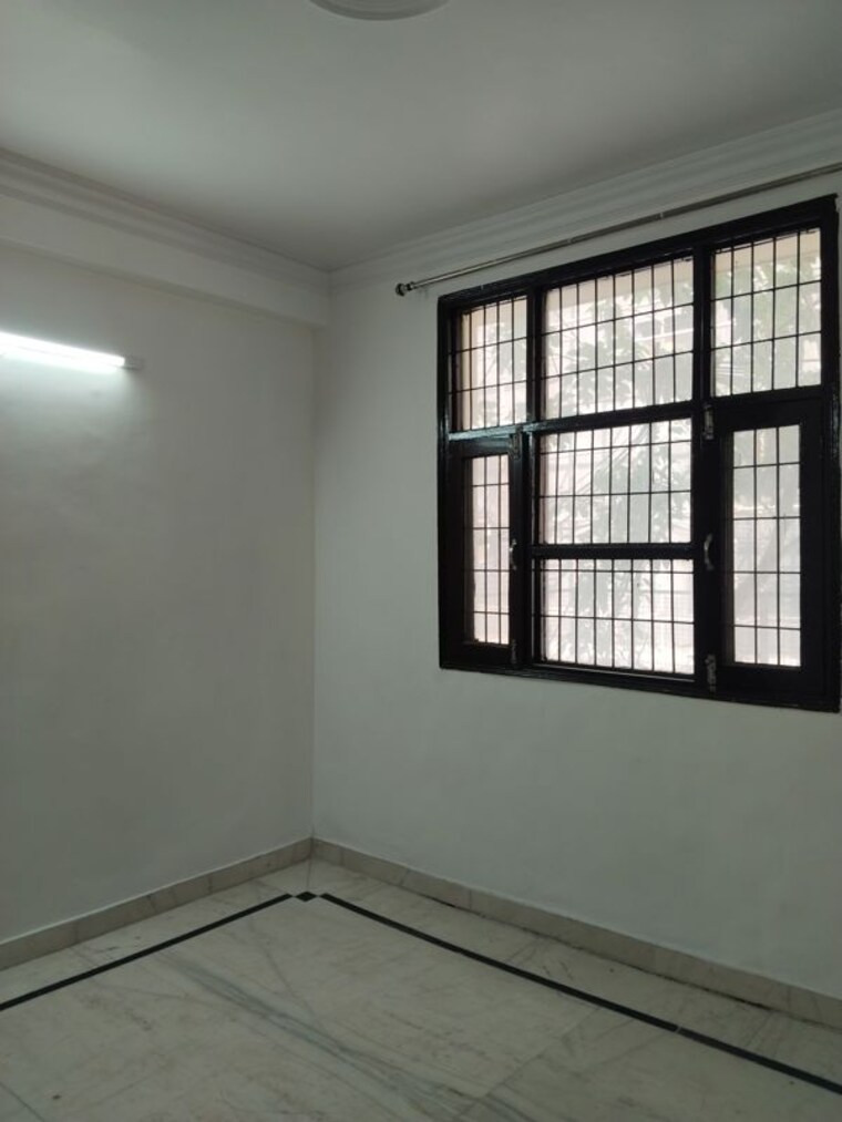 Room, sector 34 3 Bedroom 2250 Sq.Ft. Builder Floor In Sector 34 Faridabad 10142349