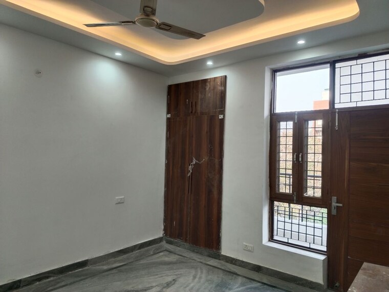 Room, sector 37 3 Bedroom 221 Sq.Ft. Builder Floor In Sector 37 Faridabad 10043712
