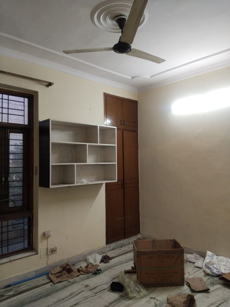 Room, sector 37 3 Bedroom 2000 Sq.Ft. Builder Floor In Sector 37 Faridabad 10043697