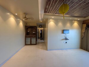 Room in 2 BHK Apartment at Veena Serenity, Chembur – for Rent