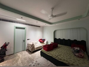 Bedroom in 6+ BHK Villa at Dlf Phase I – for Sale