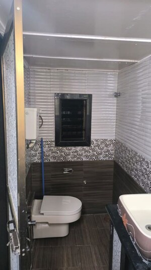 Bathroom in 2 BHK Apartment at Apollo Bunder – for Rent