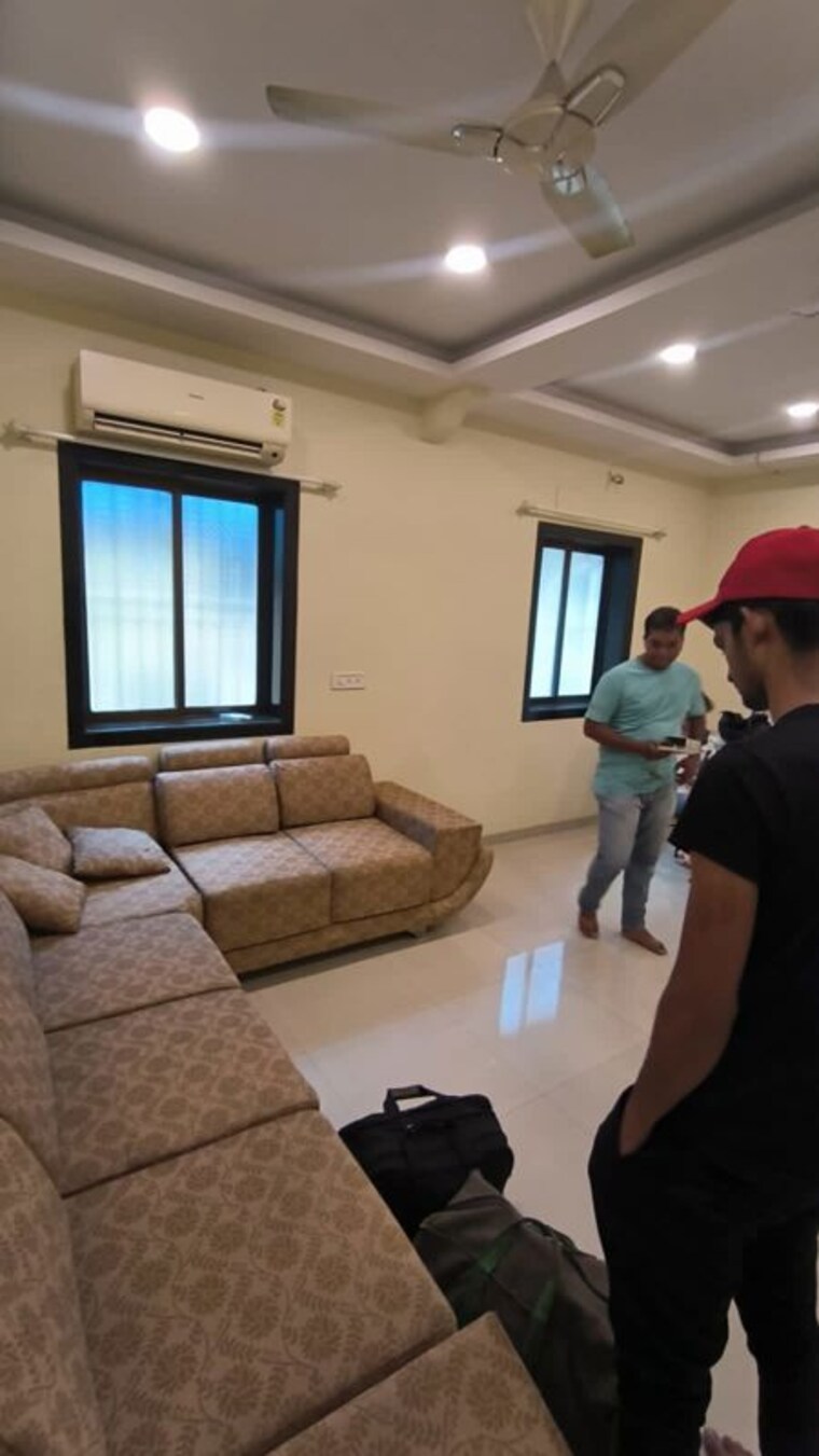 Living Room, apollo bunder 2 Bedroom 1000 Sq.Ft. Apartment In Apollo Bunder Mumbai 10225228