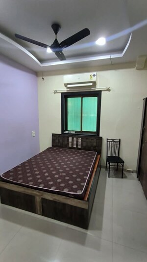 Bedroom in 2 BHK Apartment at Apollo Bunder – for Rent
