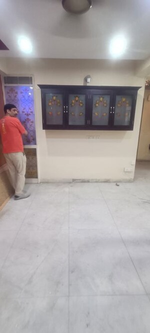 Parking in 3 BHK Apartment at Hamdam Apartment, Sector 18 Dwarka – for Rent