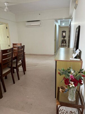 Gym in 4 BHK Apartment at Unitech Heritage City, Sector 25 – for Rent