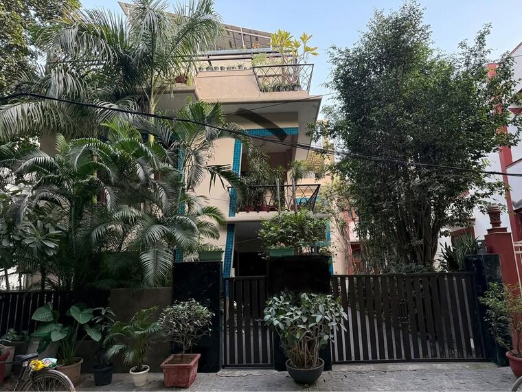 Exterior View, civil lines 6+ Bedroom 1200 Sq.Yd. Independent House In Civil Lines Delhi 10225239
